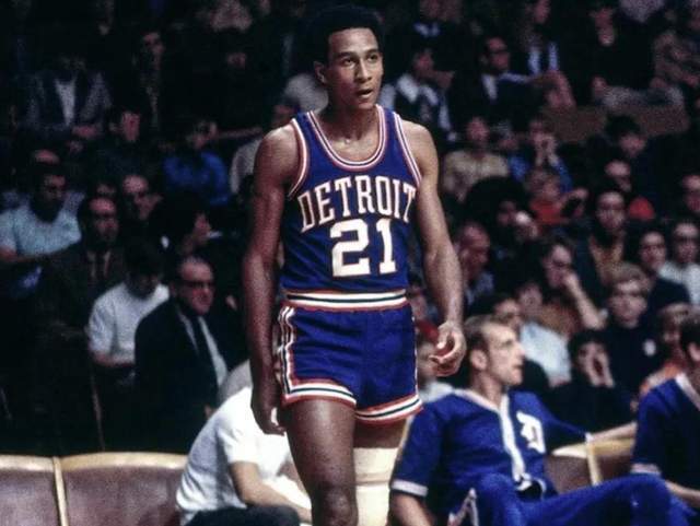 表现如何 表现如何