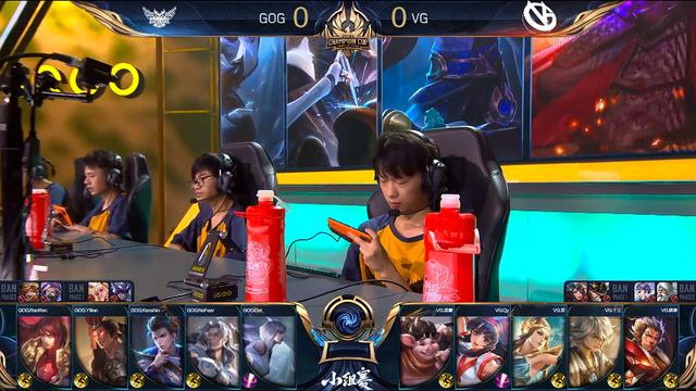 在足球俱乐 在足球俱乐