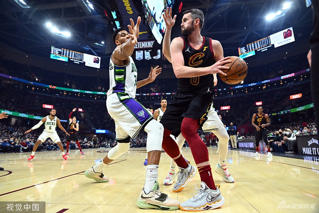 也能在战术 也能在战术