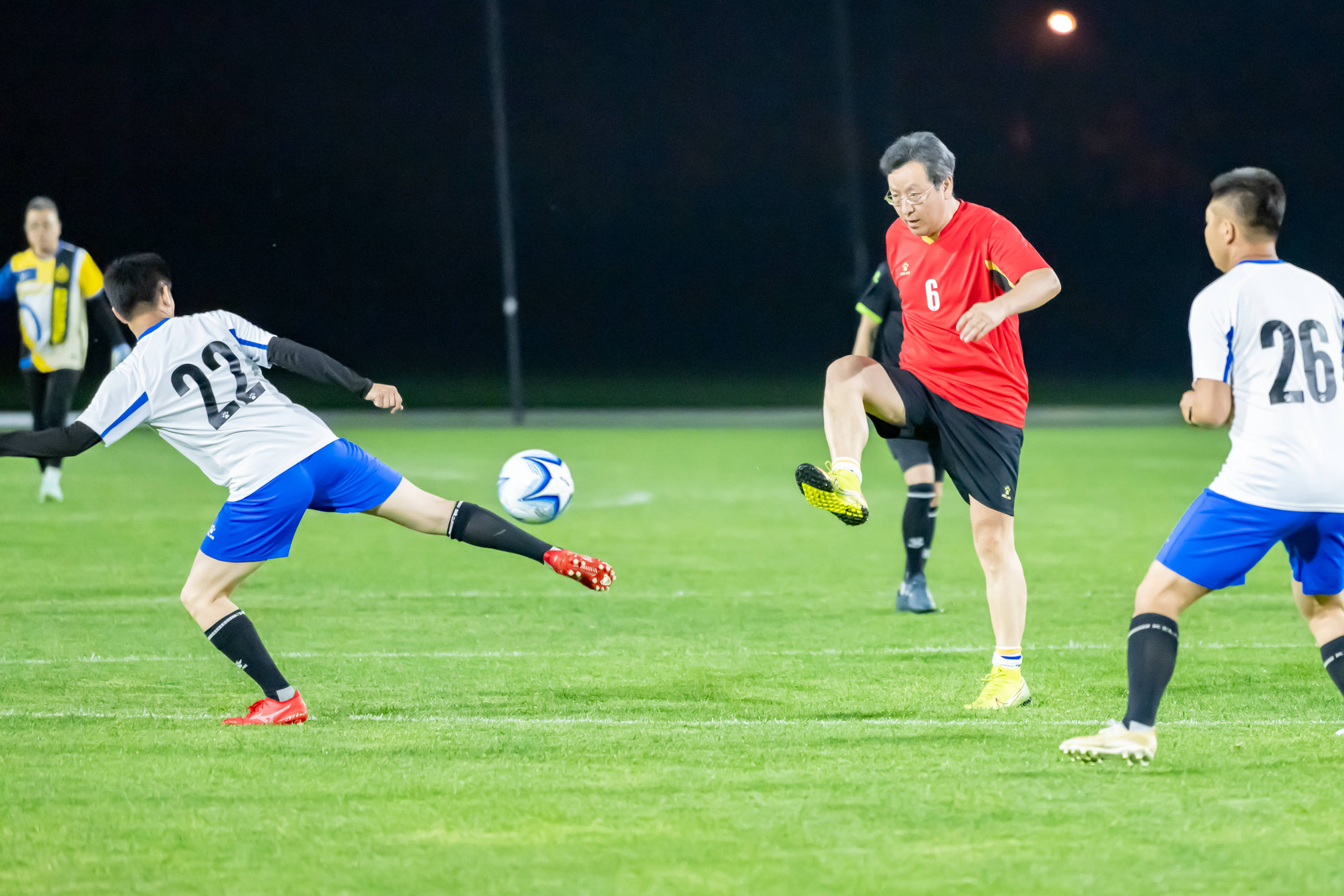 他展现了极 他展现了极