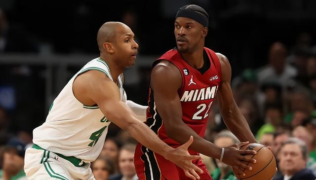 莱万专访 莱万专访